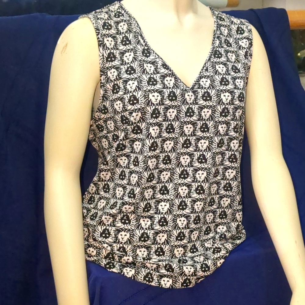 Anne Klein Lions Shirt, Sleeveless, Size Large Vintage
